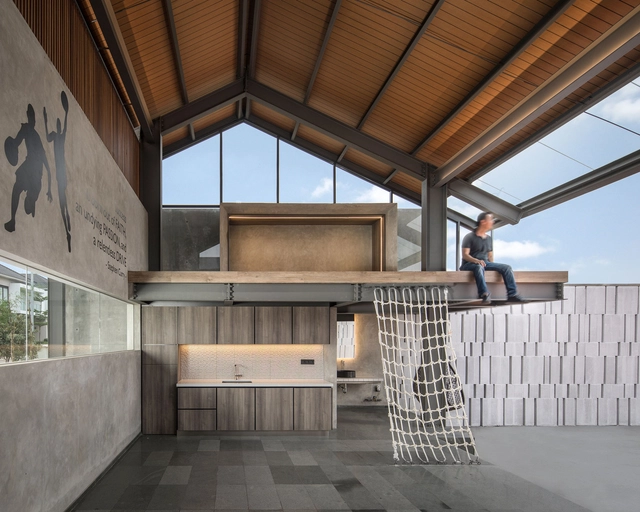 Casa ETC / Rakta Studio - Recreação  E Treinamento