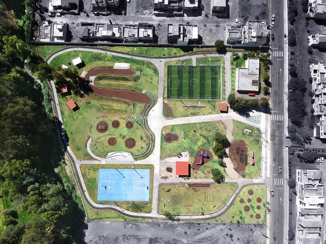 Espacio Público Seguro Parque 6 de Junio / Alcaldía de Quito (EPMMOP) - Parque, Fachada