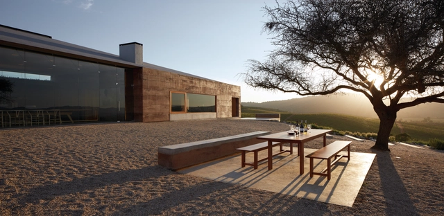 Casas del Bosque: ganadora categoría 'Arquitectura y Paisaje' en el International Best Of Wine Tourism 2019 - Imagen Principal