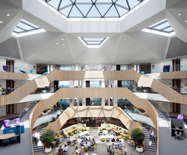 Sede da Interserve - Ingenuity House / Sheppard Robson -  Sustentabilidade E Design Ecológico