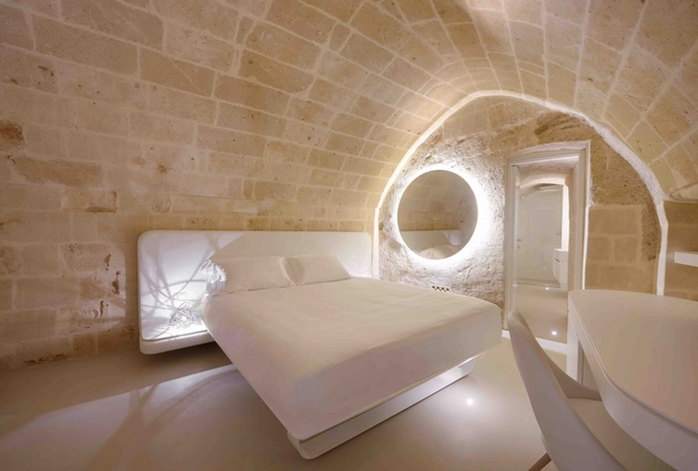 How to Design Smart Homes? 8 Tips for Incorporating Domotics Into Architecture - Featured Image