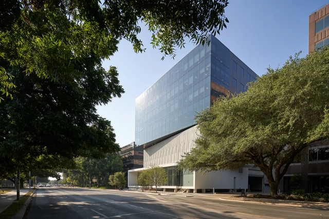 801 Barton Springs / Runa Workshop - Edificio De Oficinas