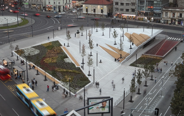 DT Plateau / 4of7 + Institute of Transportation CIP - Parque