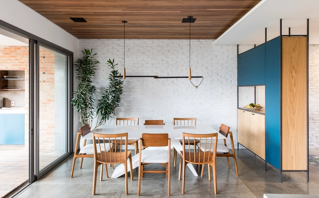 Apartamento Mira / SuperLimão - Interiores De Apartamentos, Porta, Fachada, Viga, Mesa, Cadeira