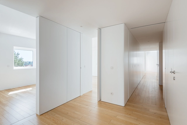 Apartamento FR / José Tiago Rosa + Nuno Miguel Tavares. Arquitectos - Casas