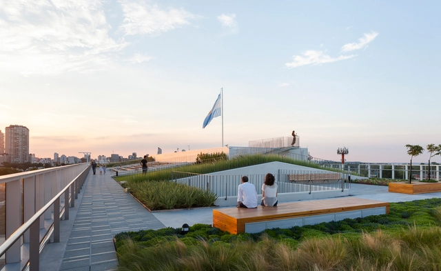 Terraza Parque, Sede Alcorta / RDR arquitectos - Ampliación, Cierros, Bancas