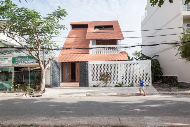 瓦片别墅 / K59atelier - 独立住宅