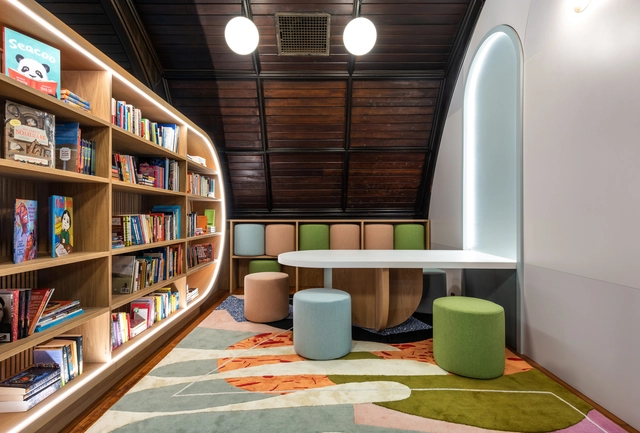 Biblioteca para niños de Concourse House / Michael K. Chen Architecture - Diseño De Interior