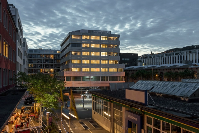 Blumenhaus / Wiel Arets Architects - Retail 