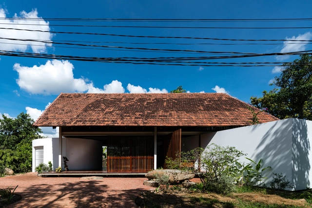 Casa YT / rear studio + AHO design studio - Casas