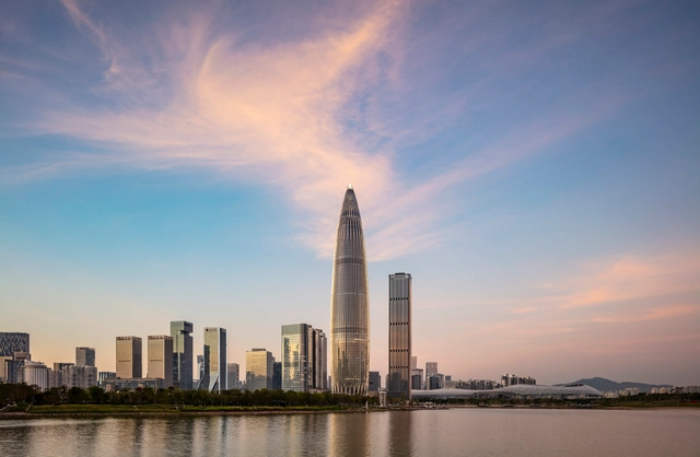 KPF conclui o terceiro maior edifício de Shenzhen com 400 metros de altura - Imagem de Destaque