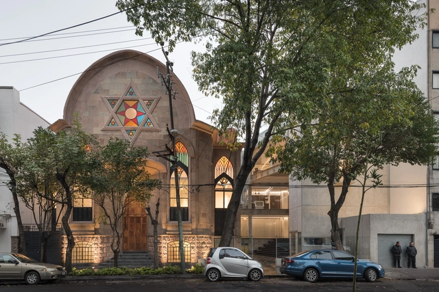 Centro de Documentación e Investigación Judío de México (CDIJUM) / Ezra Cherem Behar & Alan Cherem Hamui - Bibliotecas