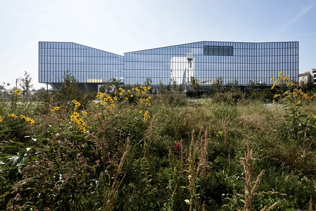 Sede de Symbiosis y Fastweb / Antonio Citterio Patricia Viel - Arquitectura De Oficinas