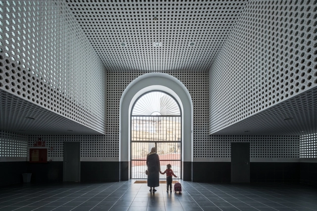 Melilla Central Market Refurbishment / Ángel Verdasco Arquitectos - Interior Photography, Market, Facade, Arch, Lighting