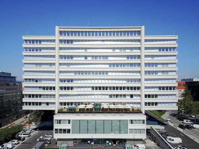 Remodelación Philips-Haus / Josef Weichenberger architects + Partner - Remodelaciones