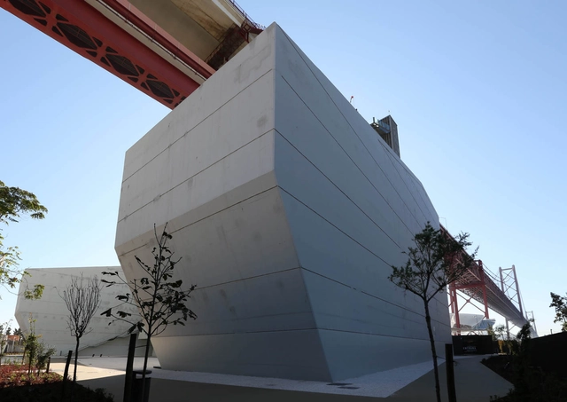 Ponte 25 de Abril | Experiência Pilar 7 / António Borges + Infraestruturas de Portugal + IP Património - Instalação 