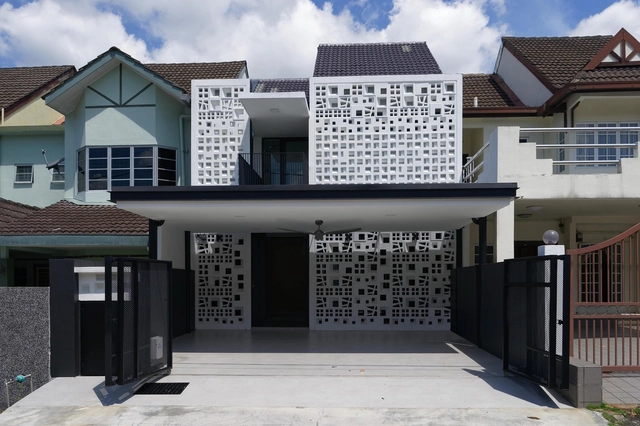 3 Courtyard House  / O2 Design Atelier  - Exterior Photography, Houses, Facade, Door