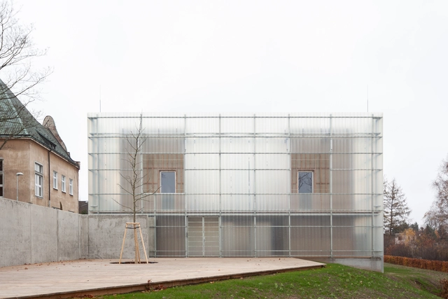 透明幼儿园 / Petr Stolín Architekt - 幼儿园