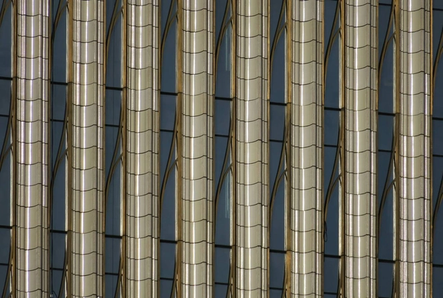 Série de fotografias mostra o andamento das obras da 111 W 57 Tower projetada pelo SHoP Architects - Imagem de Destaque