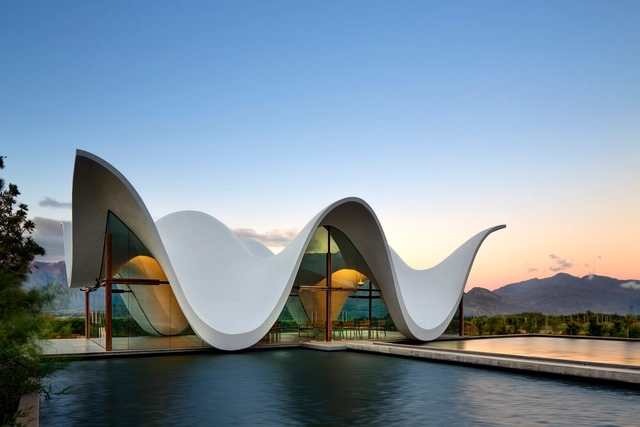 Una recopilación de obras y artículos que homenajean la obra del arquitecto Félix Candela - Imagen Principal