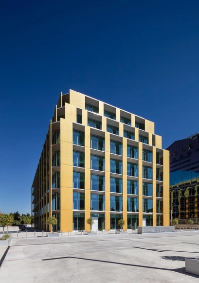 Metrovacesa Oficinas / Francisco Mangado - Edificio De Oficinas, Fachada