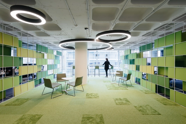 Escritórios OLX / Pedra Silva Arquitectos - Escritórios, Iluminação, Cadeira