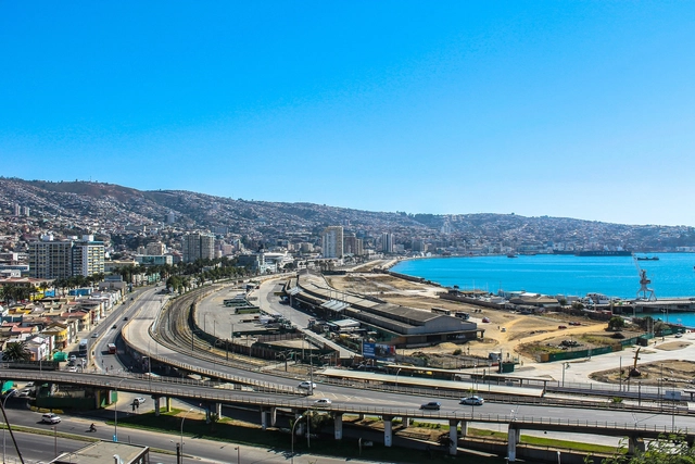 El proyecto ganador de 'Paseo del Mar' en muelle Barón que transformará el borde costero de Valparaíso - Imagen Principal