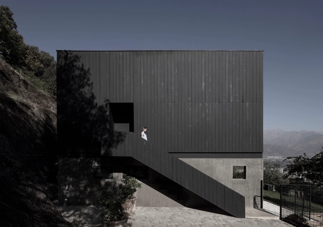 BYL Houses / Cristián Romero Valente + Raimundo Gutierrez Frías - Houses