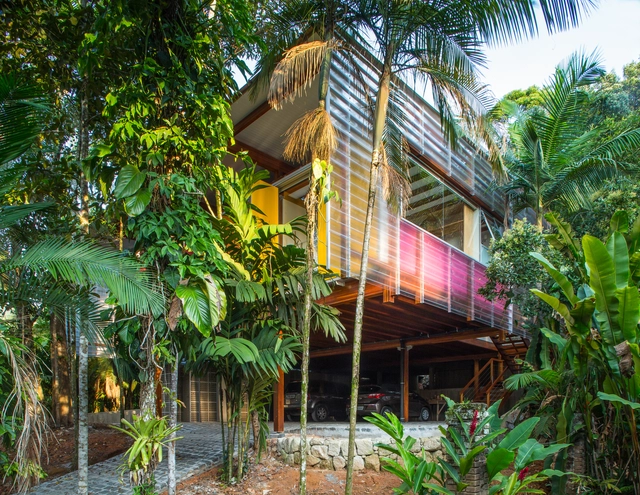Casa Praia Vermelha / Nitsche Arquitetos - Houses