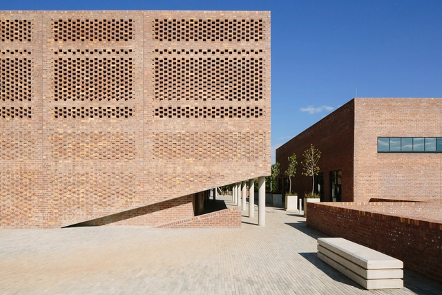 Universidade de Mpumalanga / GAPP Architects & Urban Designers - Dormitórios, Fachada, Cerca