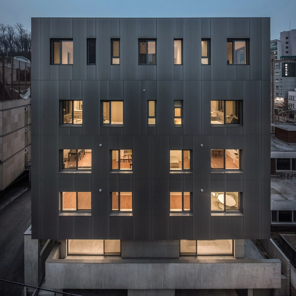 ArchiWorkshop Foundation / ArchiWorkshop - Residential, Facade, Door