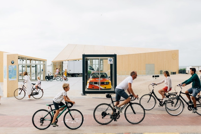 宝马艺术别墅/ G2 Architecten - 展馆