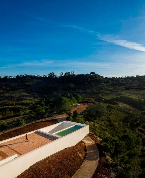 Casa em Messines / Vitor Vilhena Architects - Casas, Jardim