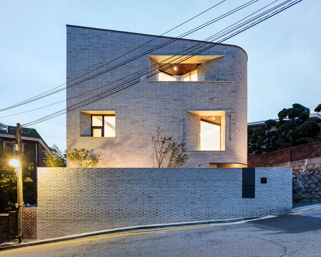 平昌洞：都市隐宅的几何韵律 / June Architects - 居住建筑