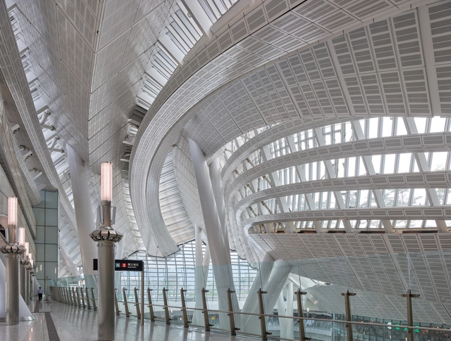 Estación de Hong Kong West Kowloon / Andrew Bromberg at Aedas - Estación De Trenes