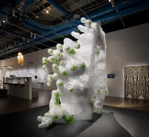 Centre Pompidou recebe exposição que investiga novas formas de vida na era digital - Imagem de Destaque