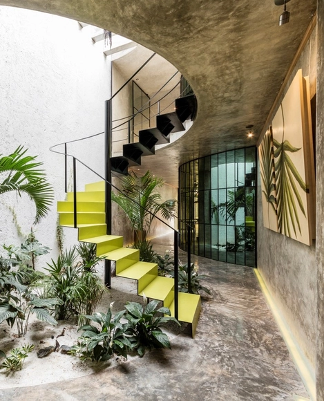 Casa Kaleidos / Taller Estilo Arquitectura - Casas, Fachada, Escaleras, Arco, Barandas