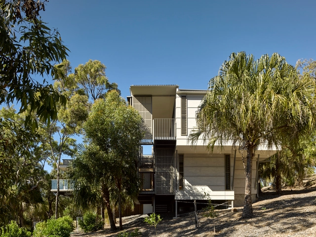 Casa Springs Beach / Bark Design Architects - Residencial