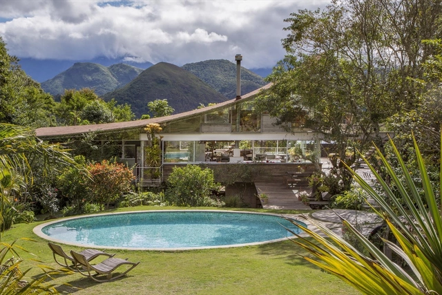 Casa en Samambaia / Rodrigo Simão Arquitetura - Casas