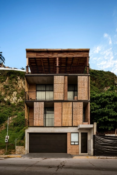 Hotelito Claussen / EPArquitectos - Residencial