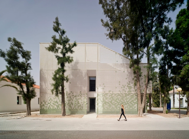 Museum of the Natural Collections of the University of Alicante / Cor Asociados Arquitectos - Exterior Photography, Renovation, Facade, Arch