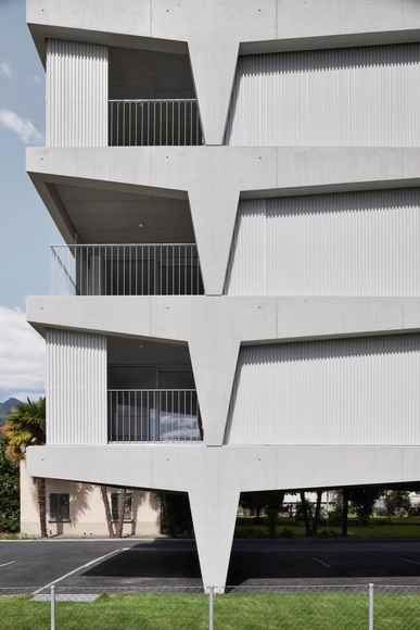 Palazzo Pioda / Inches Geleta Architetti - Exterior Photography, Apartments, Facade