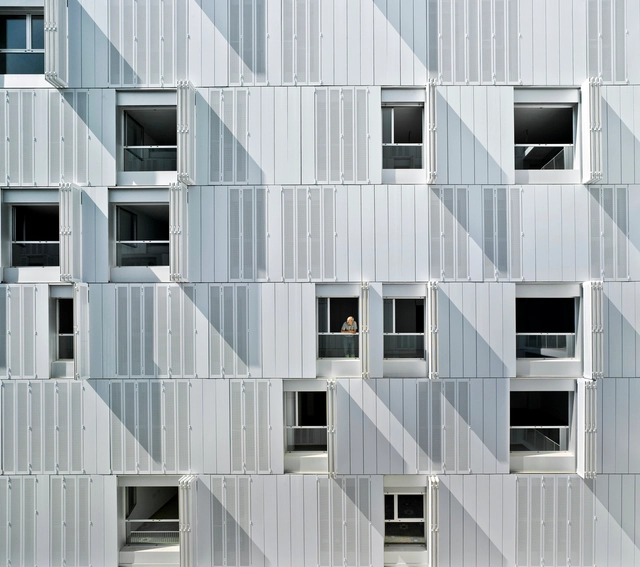 Reconstrucción de residencial San Mateo en Lorca / MCEA | Arquitectura + NAOS 04 ARQUITECTOS - Residencial
