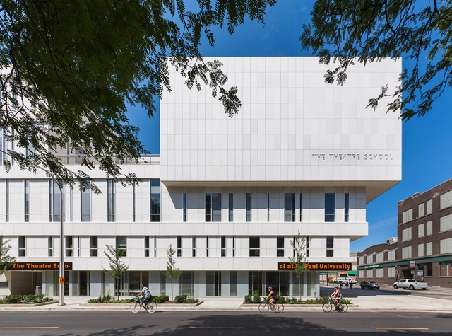 德保尔大学戏剧学院 / Pelli Clarke Pelli Architects - 教室