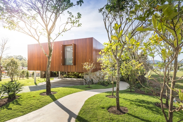 Casa Angular / Stemmer Rodrigues Arquitetura - Casas, Jardim, Fachada