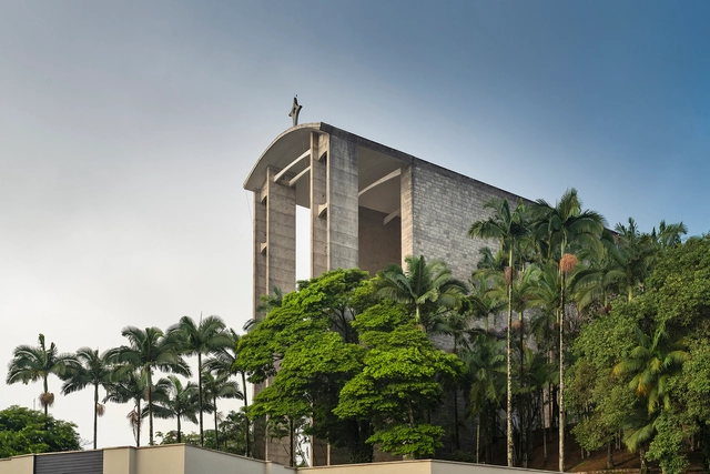 Um Pritzker no interior de Santa Catarina: a igreja de Gottfried Böhm em Brusque - Imagem de Destaque