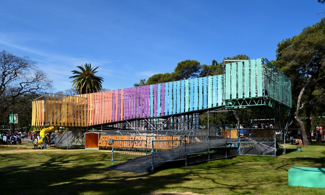  Arquitectura al servicio del deporte y la juventud: Espacio Infancia por Galpón Estudio - Imagen Principal