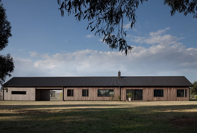 Trentham Long House / MRTN Architects - Exterior Photography, Houses, Door, Facade