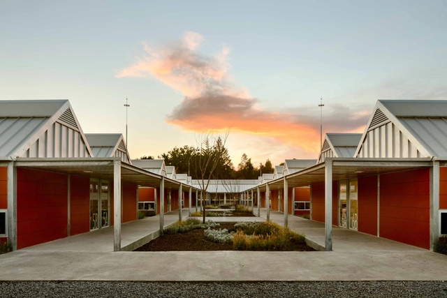 Reconstrução das escolas de ensino fundamental em Puebla  / Gutiérrez Arquitectos + Escobedo Soliz - Escola Primária