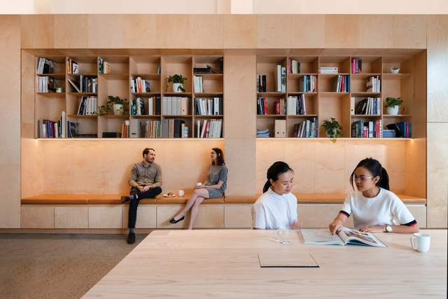 Hayball Sydney Studio / Hayball + Bettina Steffens - Interior Photography, Offices Interiors, Table